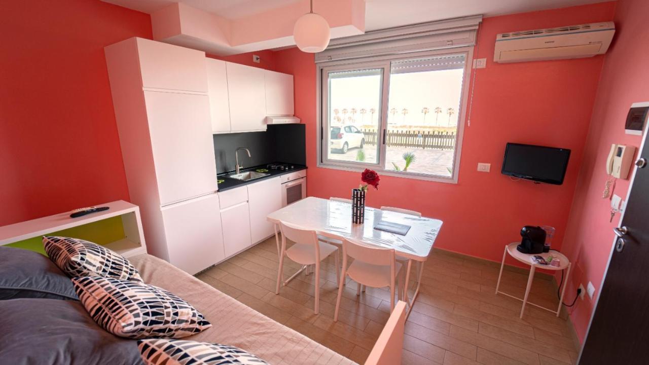 La Palma Del Sol Bed & Breakfast Барлета Екстериор снимка
